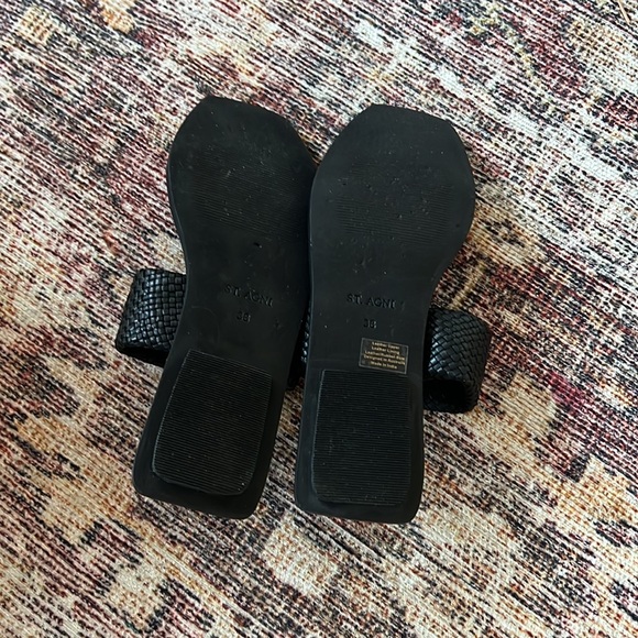 Elegant Black Women's Sandals - Picture 2 of 2